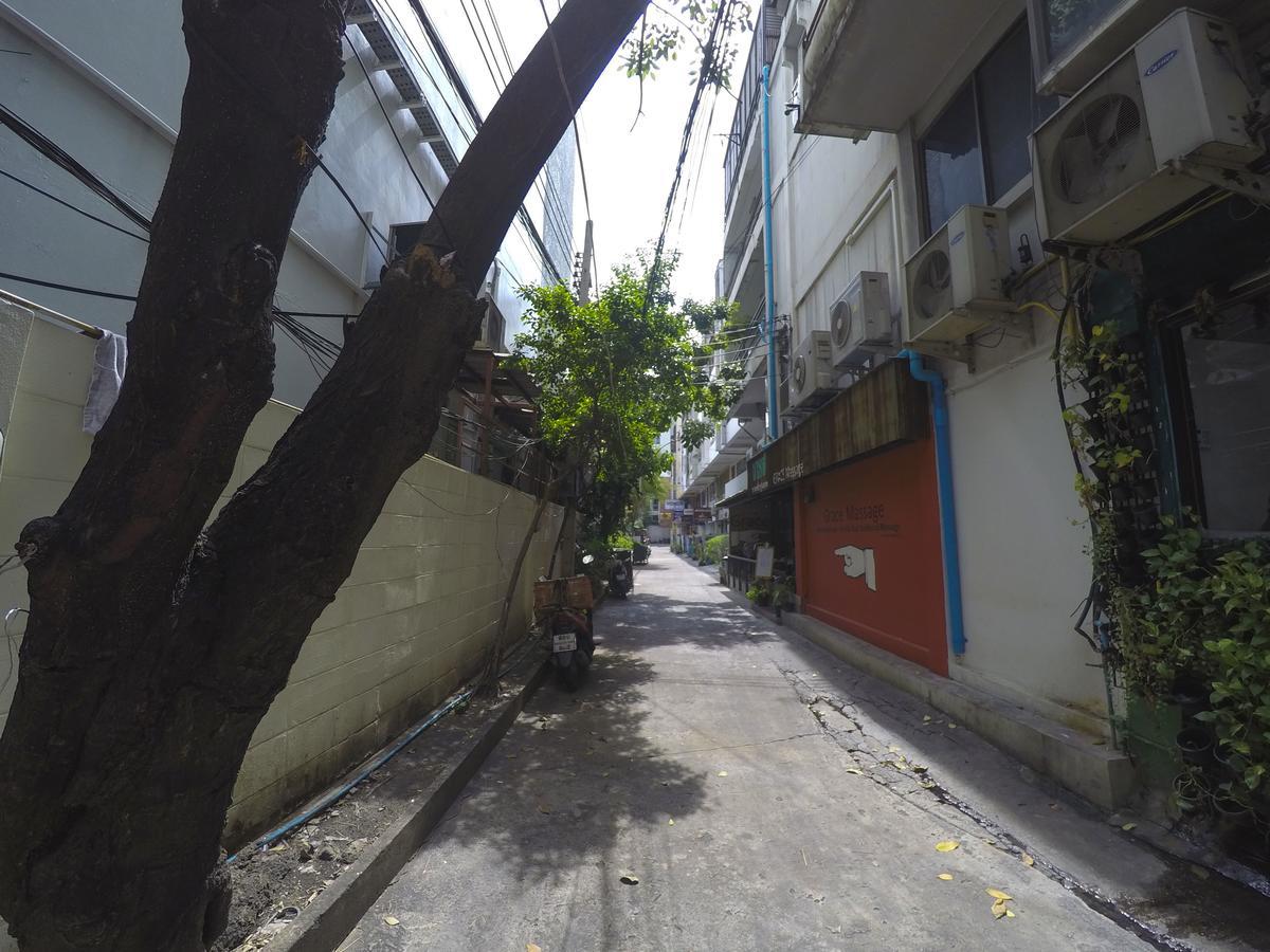 Fun Wan Hostel Bangkok Bagian luar foto