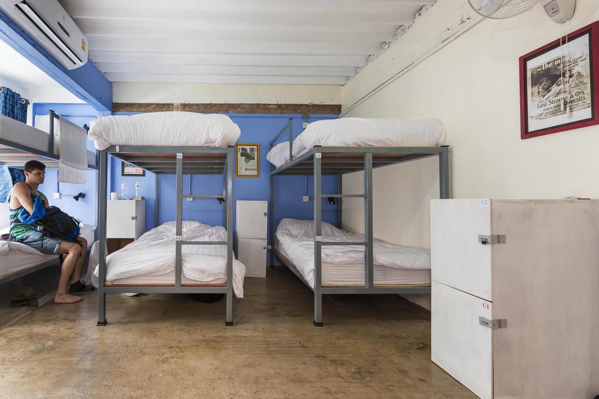 Fun Wan Hostel Bangkok Bagian luar foto