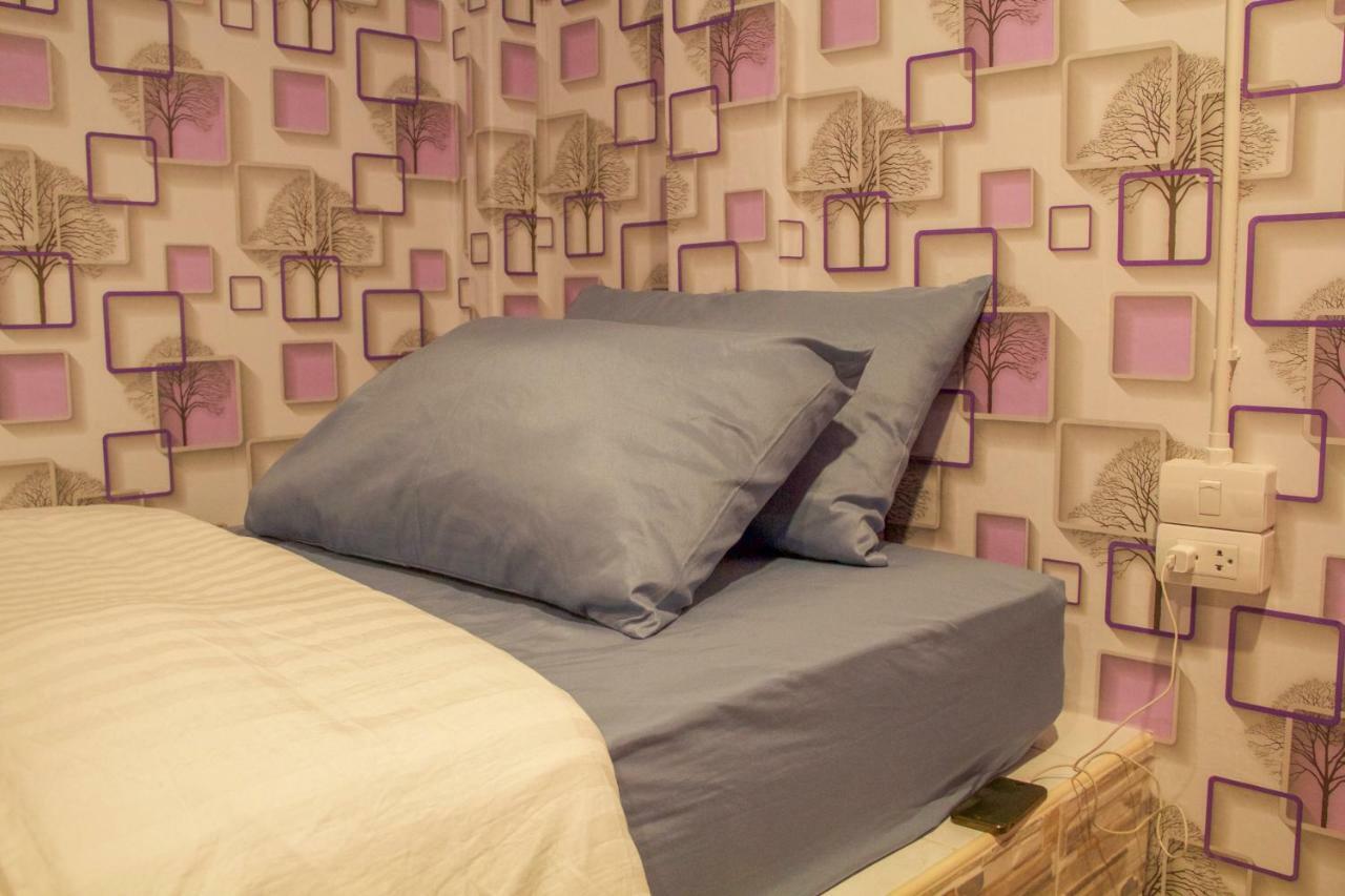 Fun Wan Hostel Bangkok Bagian luar foto
