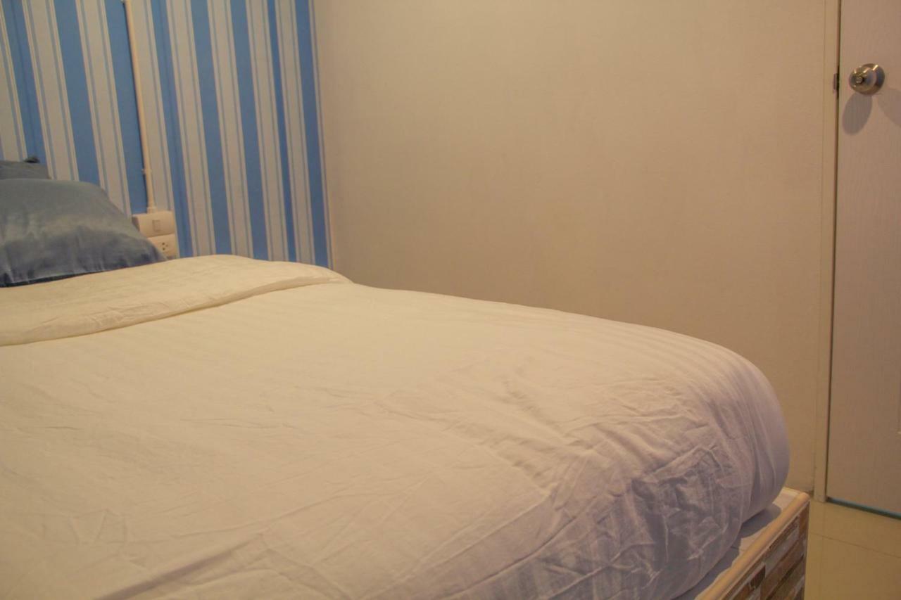 Fun Wan Hostel Bangkok Bagian luar foto